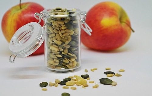 Looking for easy ketogenic diet snack recipes? Try these 25 keto snacking ideas from ingredients you already have at home. These easy keto snacks will make your life easier! I always like to keep some homemade keto snacks at work or in my purse.