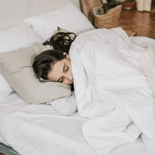 best sleeping positions to lose belly fat