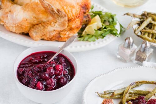 sugar-free-keto-vanilla-cranberry-sauce-2